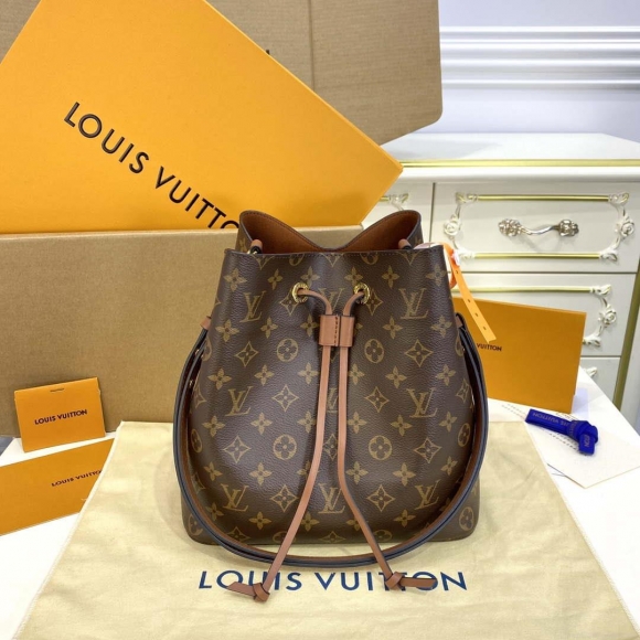 LV M44887 Louis Vuitton MM NÉONOÉ Bag Monogram Caramel Brown