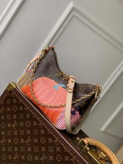 Louis Vuitton M46470 LV x YK Boulogne Monogram