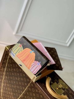 LV M82108 Louis Vuitton LV x YK Félicie Pochette