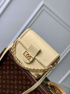 LV M22276 Louis Vuitton Dauphine MM Bag Yellow