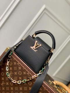 LV M21641 Louis Vuitton Capucines Mini Handbag Black