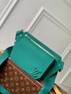 LV M22665 Louis Vuitton Takeoff Slingbag Green