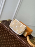 LV M82472 Louis Vuitton Mini Pochette Accessoires White