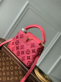 LV M22922 Louis Vuitton Capucines Mini Handbag Pink