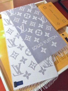 LV M77727 Louis Vuitton LV Essential Scarf L60216