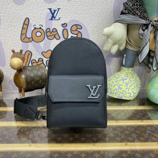 LV M23736 Louis Vuitton Pilot Slingbag Black