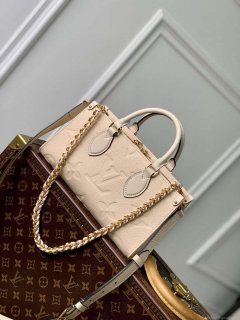 LV M23698 Louis Vuitton OnTheGo East West Tote Bag Cream