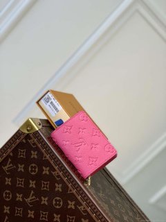 LV M82514 Louis Vuitton Cléa Wallet Monogram empreinte Rose Red