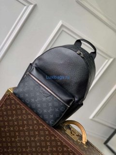 LV M31033 Louis Vuitton Discovery Backpack Bag Black