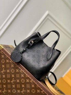 LV M21848 Louis Vuitton Blossom PM Mahina Tote Bag Black