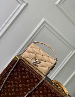 LV M24151 Louis Vuitton GO-14 MM Handbag Beige