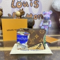 LV M82383 Louis Vuitton Lisa Wallet Monogram Canvas