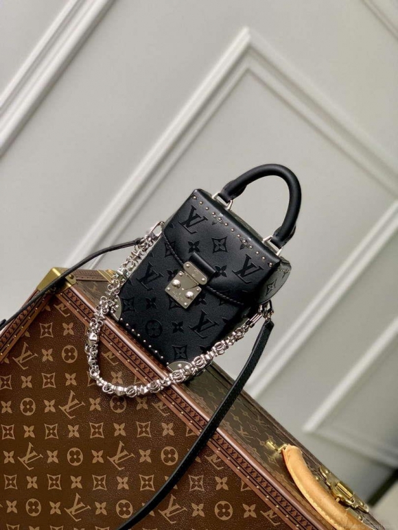 LV M11269 Louis Vuitton Camera Box Handbag Black