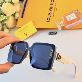 Louis Vuitton New Fashion Sunglasses L22289