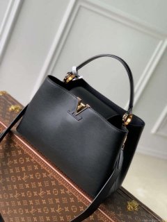 LV M24607 Louis Vuitton Capucines GM Souple Handbag Black