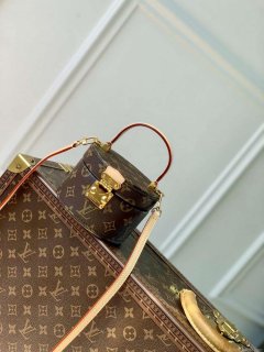 LV M46933 Louis Vuitton Scott Bag Monogram