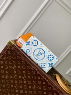 LV M83624 Louis Vuitton LV By The Pool Zippy Wallet Blue