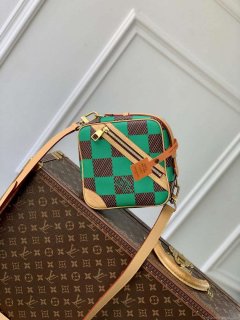 LV N40563 Louis Vuitton Chess Messenger Bag Green