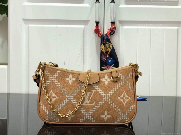 LV M81137 Louis Vuitton Easy Pouch ON Strap Bag