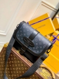 LV M45911 Louis Vuitton Saumur Messenger Black