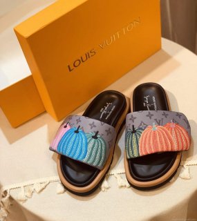 Louis Vuitton 1ABD91 LV x YK Pool Pillow Flat Comfort Mule L68353