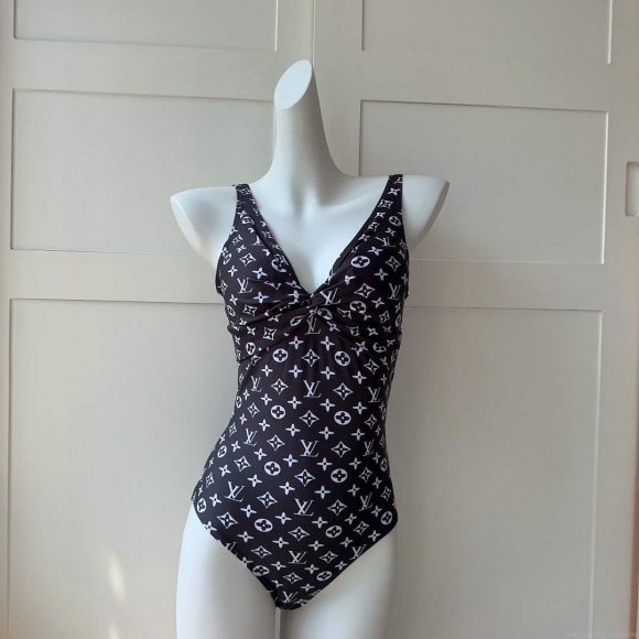 LV 1A9X2H Louis Vuitton Women’s Fashion One-Piece Swimsuit L65400