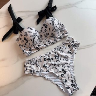 Gucci 688999 Fashion Bikini Swimsuit G65946