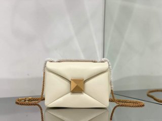 Valentino One Stud Nappa Bag With Chain 1215 Beige