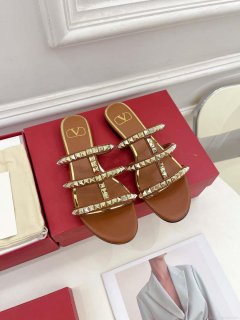 Valentino W2S0BU9ZWM Flat Roman Stud Calfskin Slide Sandal V98858