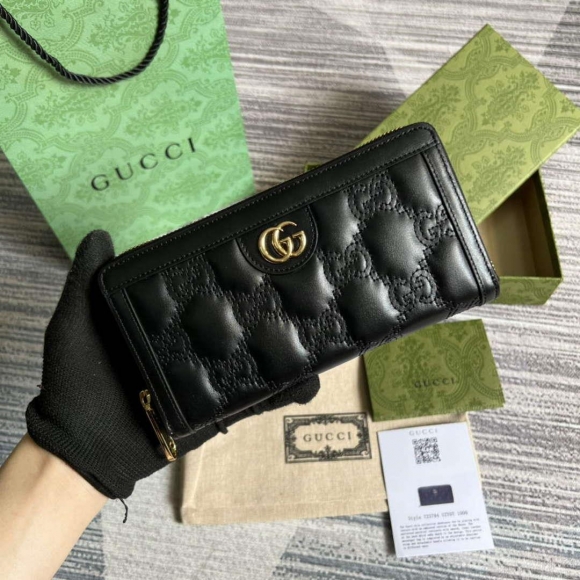 Gucci 723784 GG Matelassé Zip-Around Wallet Black