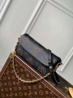 LV M82653 Louis Vuitton Ivy Wallet On Chain Black