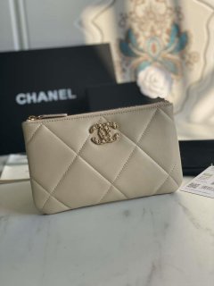 Chanel AP1059 Pouche Lambskin bag Wallet Card Holder Beige