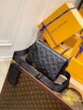 LV M81115 Louis Vuitton Gaston Wearable Wallet Black