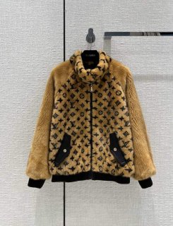 LV 1AAAWD Louis Vuitton Women’s Fashion Clothing Coat L55729