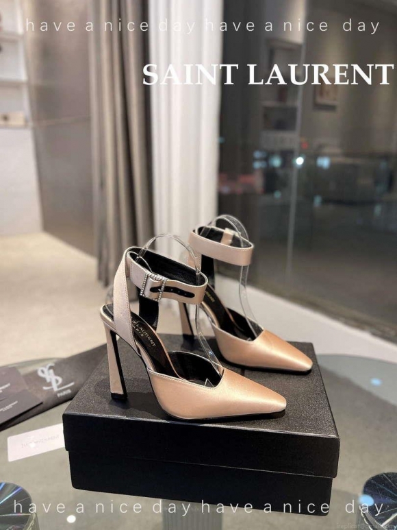 YSL 7176081 Fanny Slingback Pumps In Crepe Satin Y67321