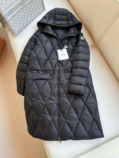 Moncler Women’s Fashion Clothing Long Down Coat M68723