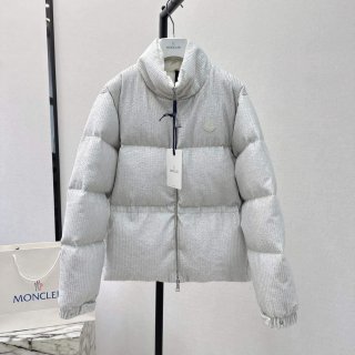 Moncler Women’s Fashion Clothing Short Down Coat M68730